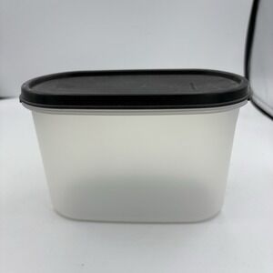 Tupperware Food Storage Modular Mates # 2 Rectangle Container Black Lid 4.6 Cups